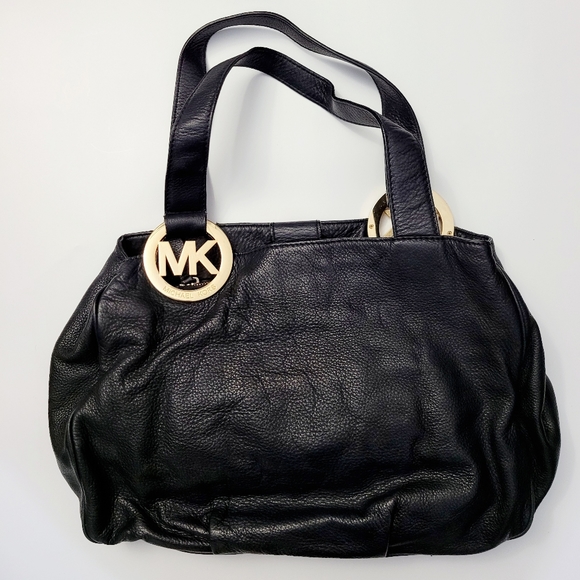 Michael Kors Handbags - 🖤FREE SHIP🖤 Michael Kors Black Leather Handbag